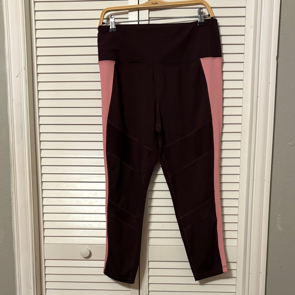 Tangerine Two-Tone High-Waist Leggings in Mauve & Pink